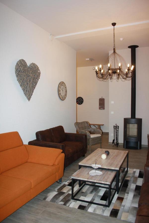 Les Gites "Coeur De Ferme" Celles  Exterior photo