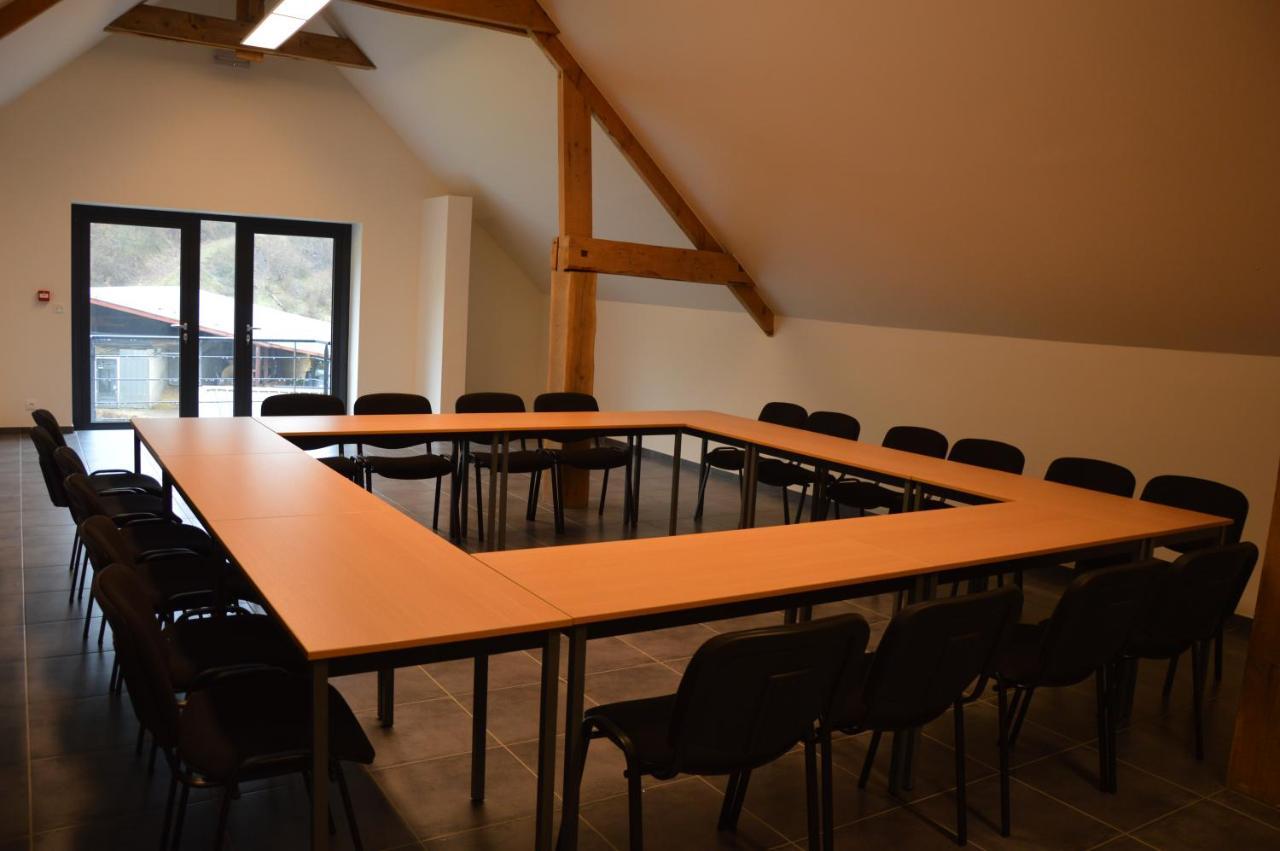 Les Gites "Coeur De Ferme" Celles  Exterior photo