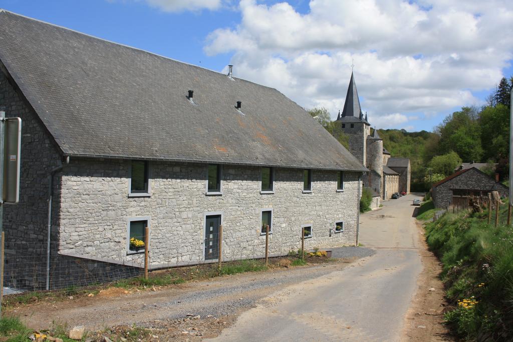 Les Gites "Coeur De Ferme" Celles  Exterior photo