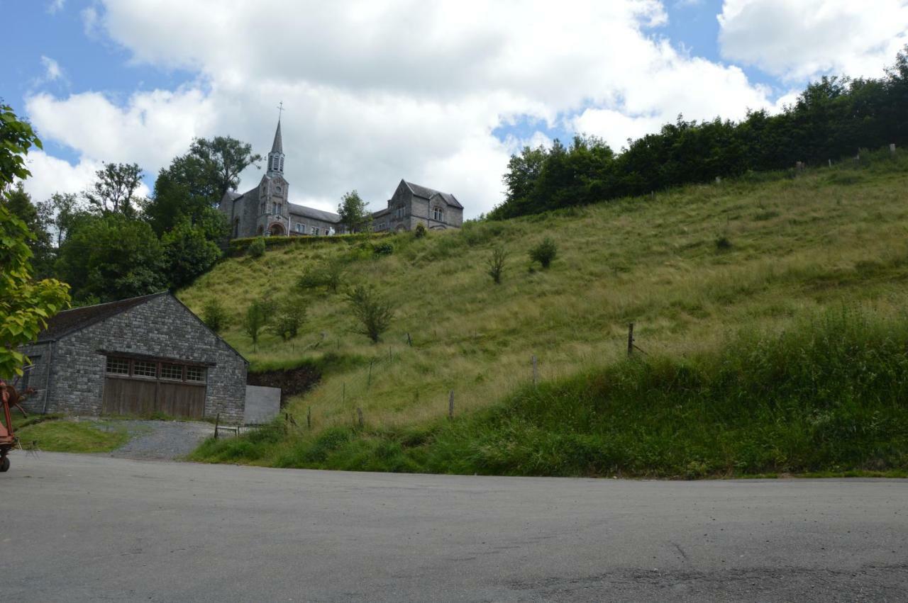 Les Gites "Coeur De Ferme" Celles  Exterior photo
